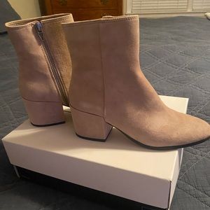 Dolce Vita ankle boots
